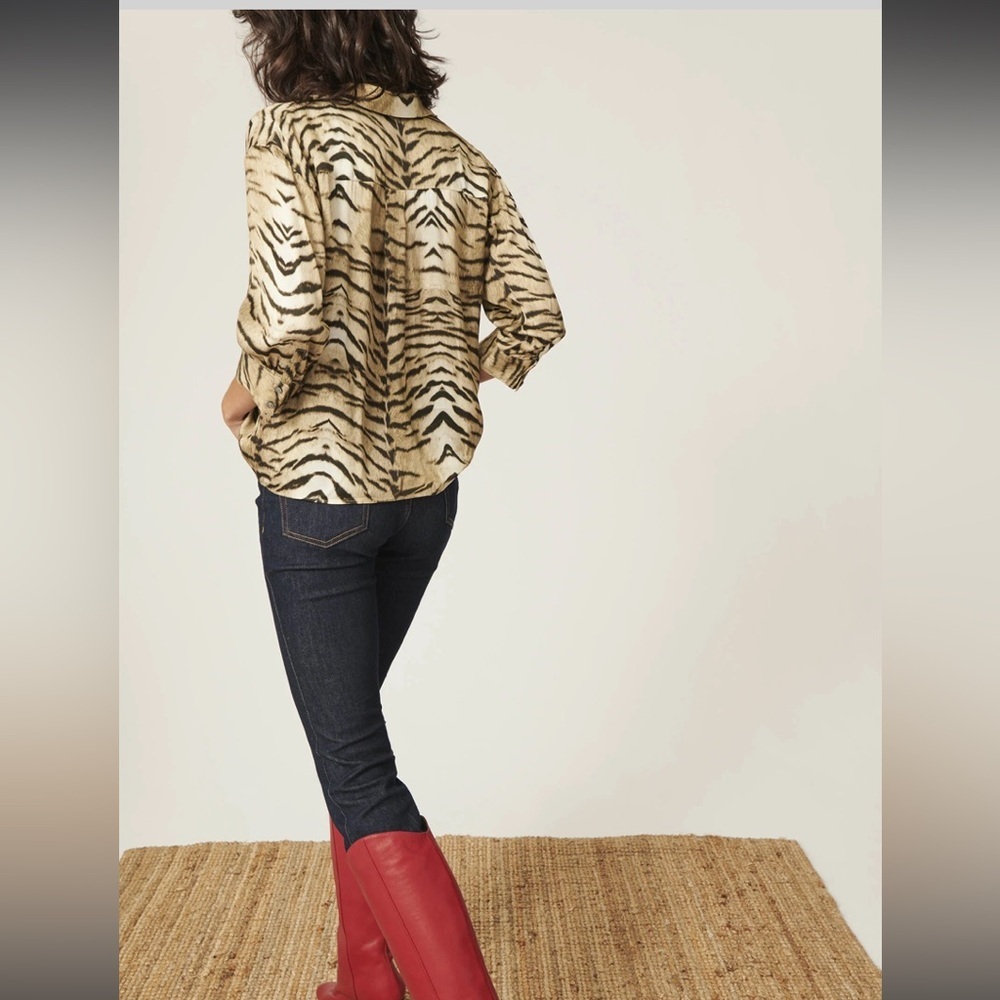 TARA JARMON Designer Beige Takki Zebra Tiger Print Button-Up Maximalist Top sz M - Picture 4 of 10